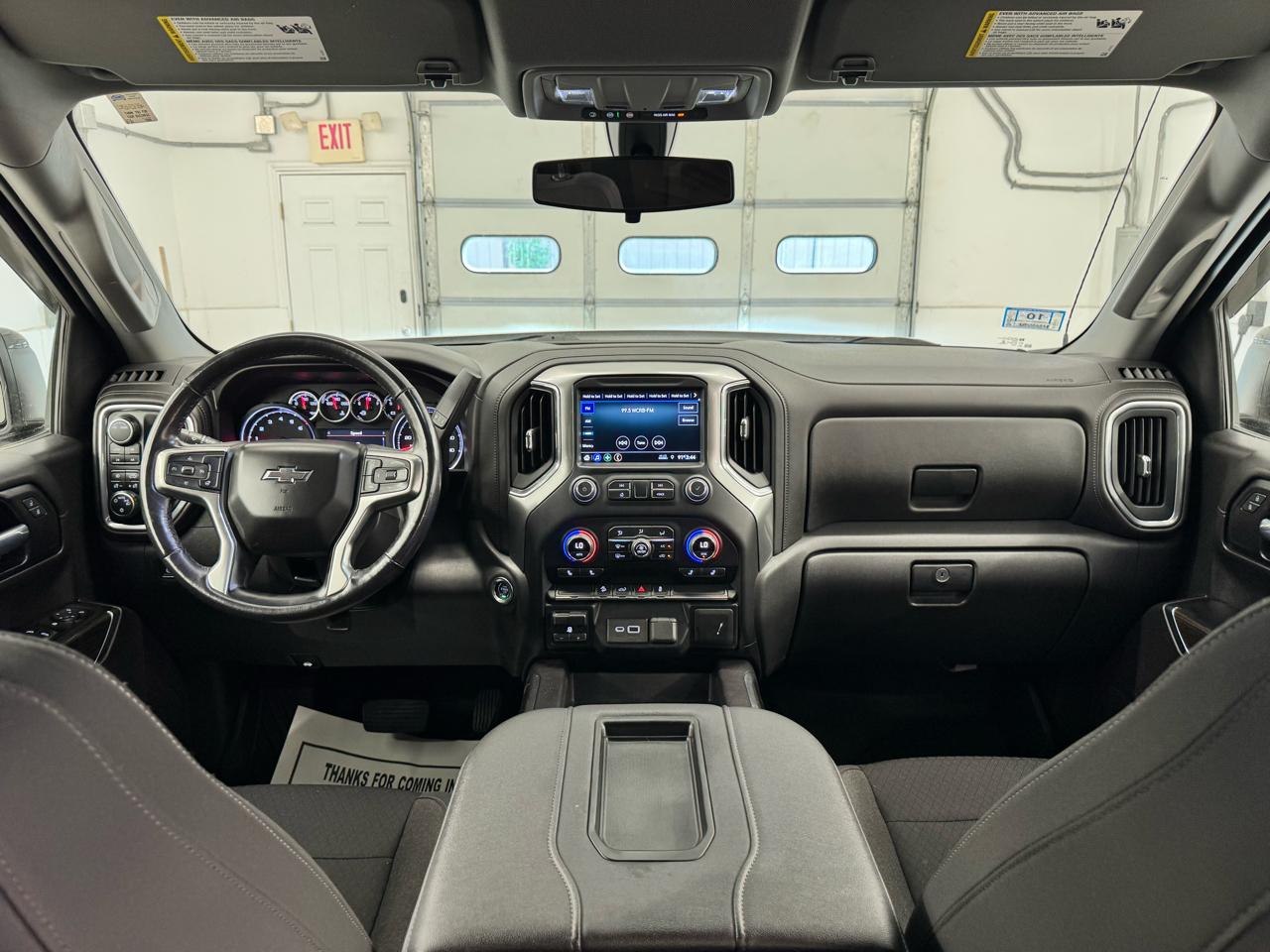 Chevrolet Silverado 1500 4WD Crew Cab 147" RST 2021