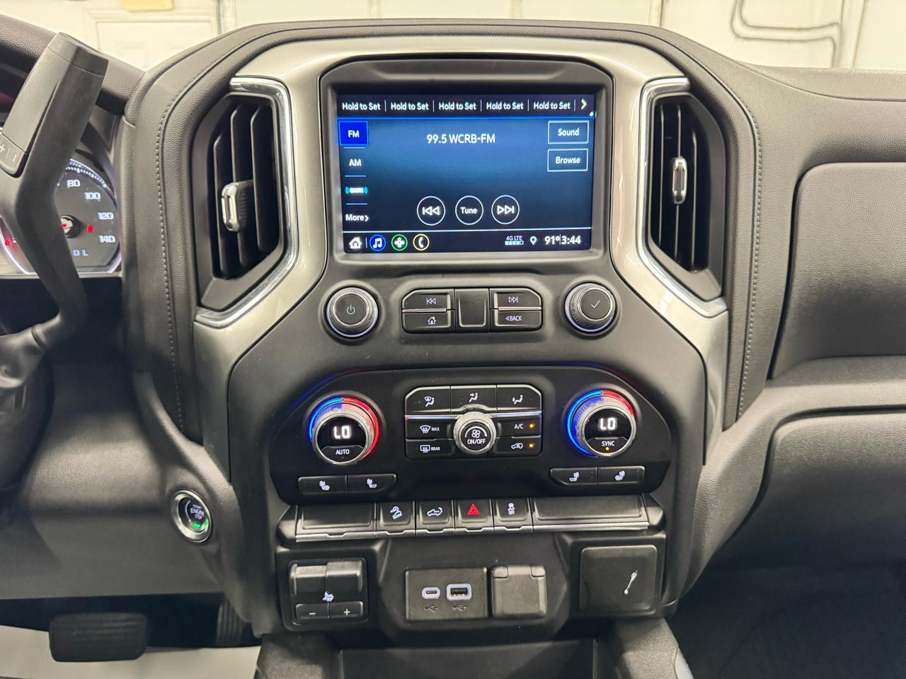 Chevrolet Silverado 1500 4WD Crew Cab 147" RST 2021