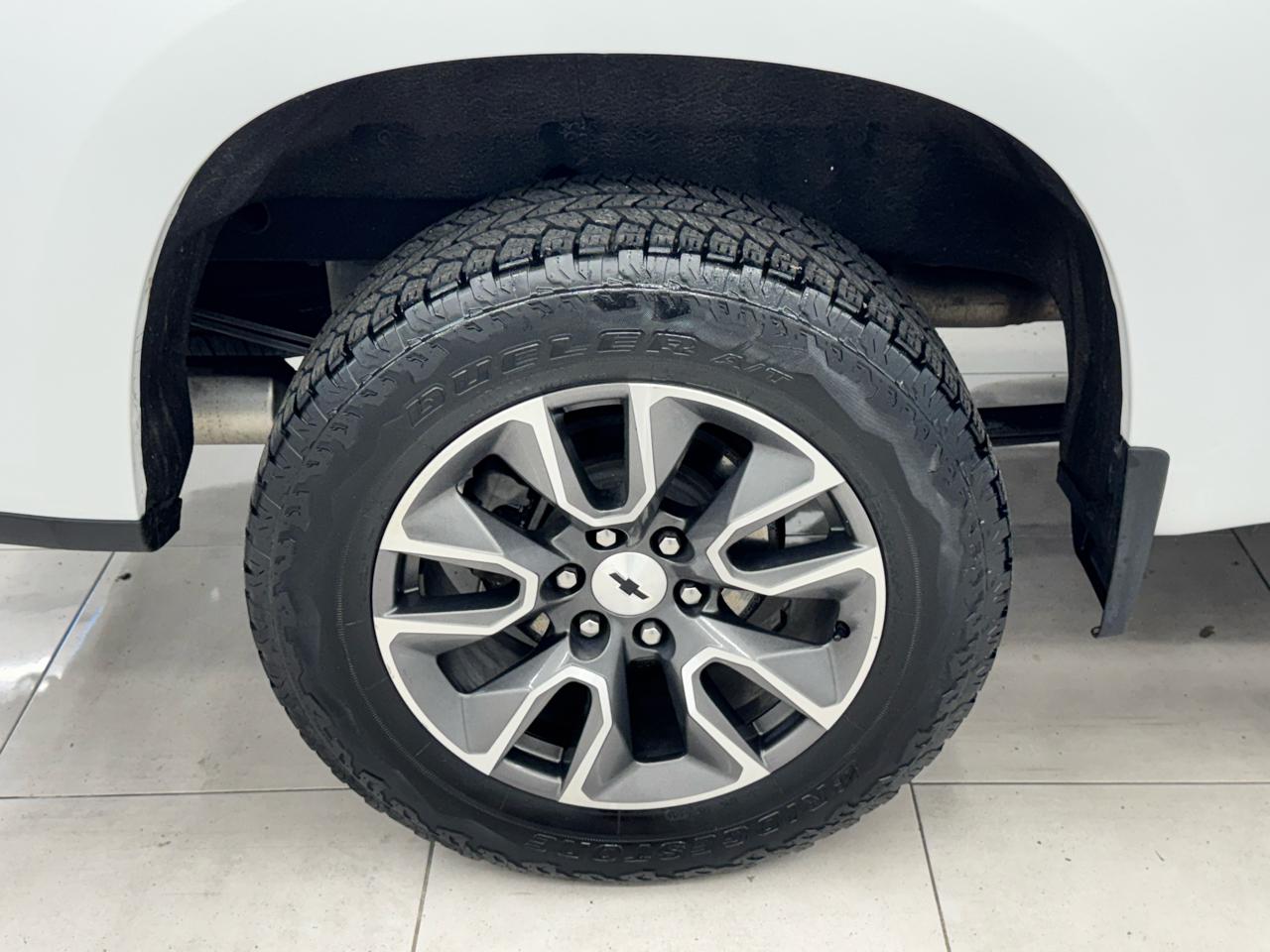 Chevrolet Silverado 1500 4WD Crew Cab 147" RST 2021