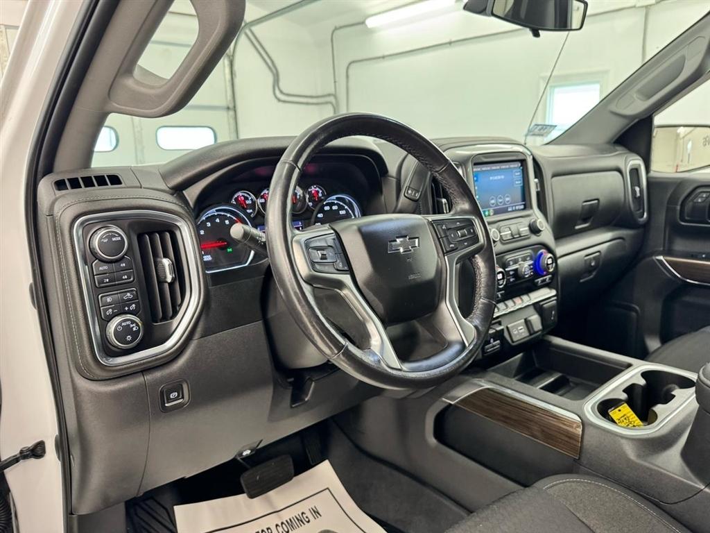 Chevrolet Silverado 1500 4WD Crew Cab 147" RST 2021