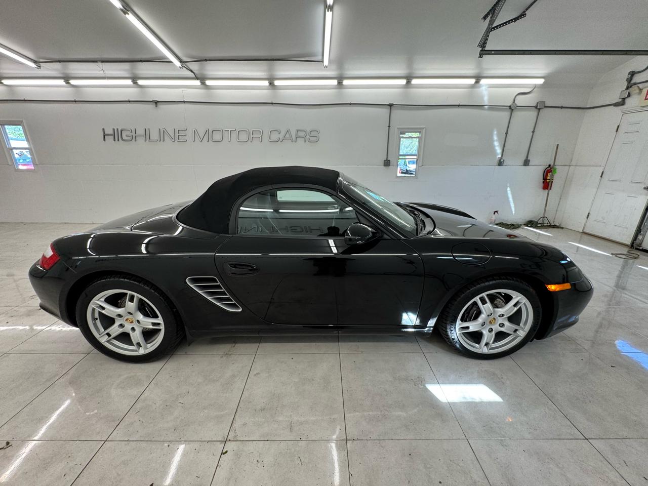 Porsche Boxster 2dr Roadster 2005