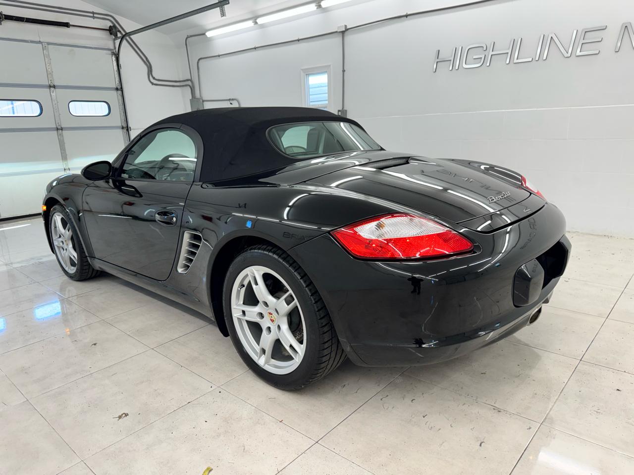Porsche Boxster 2dr Roadster 2005