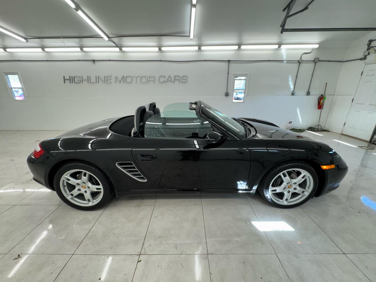 Porsche Boxster 2dr Roadster 2005