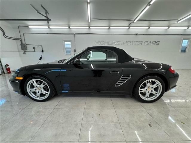 Porsche Boxster 2dr Roadster 2005