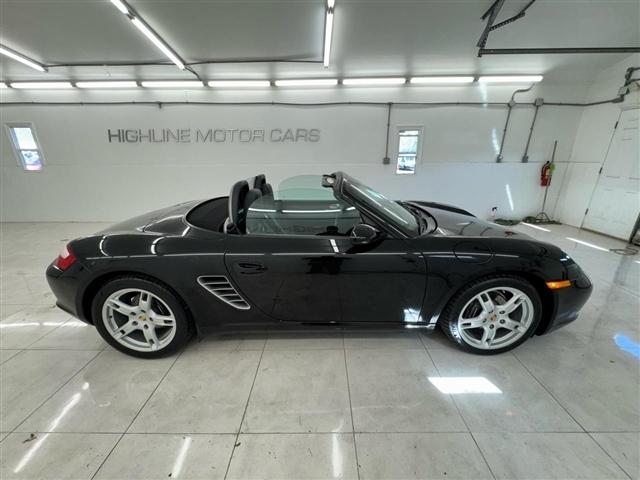 Porsche Boxster 2dr Roadster 2005