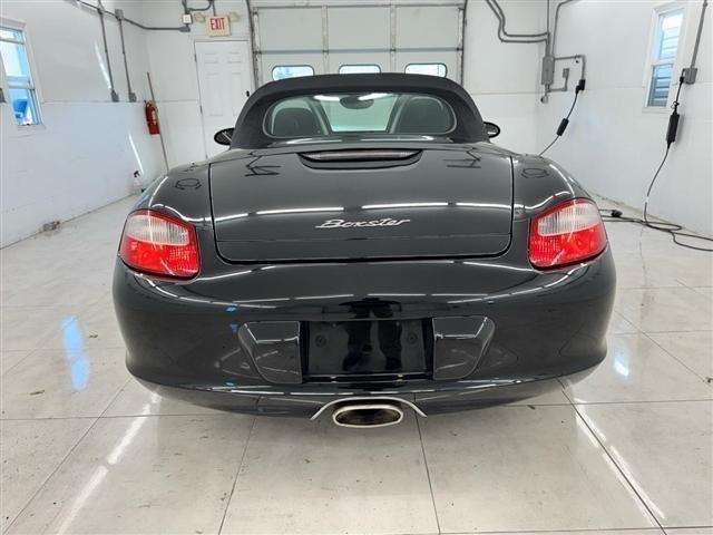 Porsche Boxster 2dr Roadster 2005