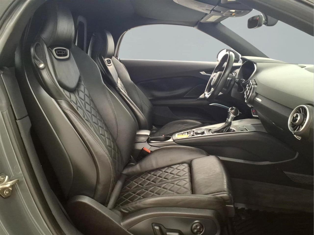 Audi TT 2dr Roadster S tronic quattro 2.0T 2016