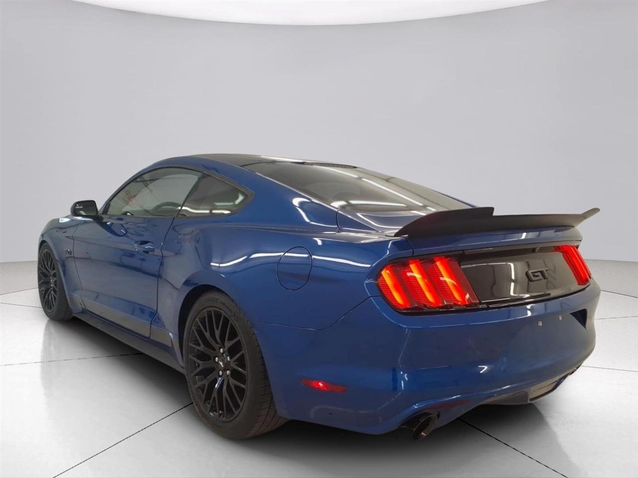 Ford Mustang GT Fastback 2017