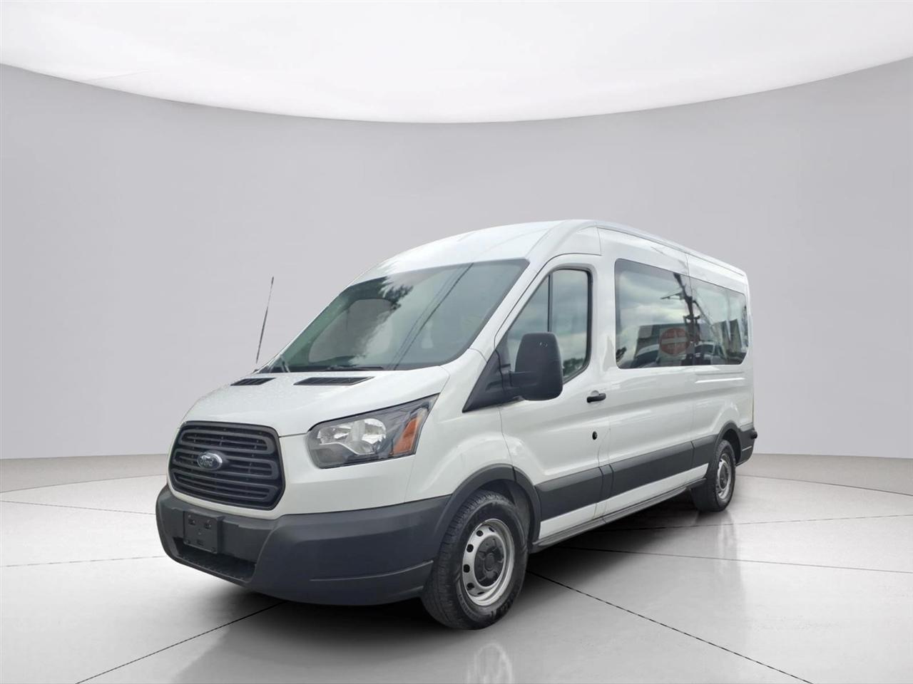 2018 Ford Transit 350 XL Wagon Med Roof Sliding Pass. 148's photo