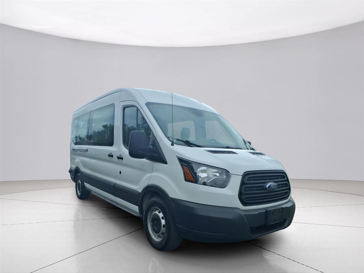 Ford Transit Passenger Wagon T-350 148" Med Roof XLT Sliding RH Dr 2018