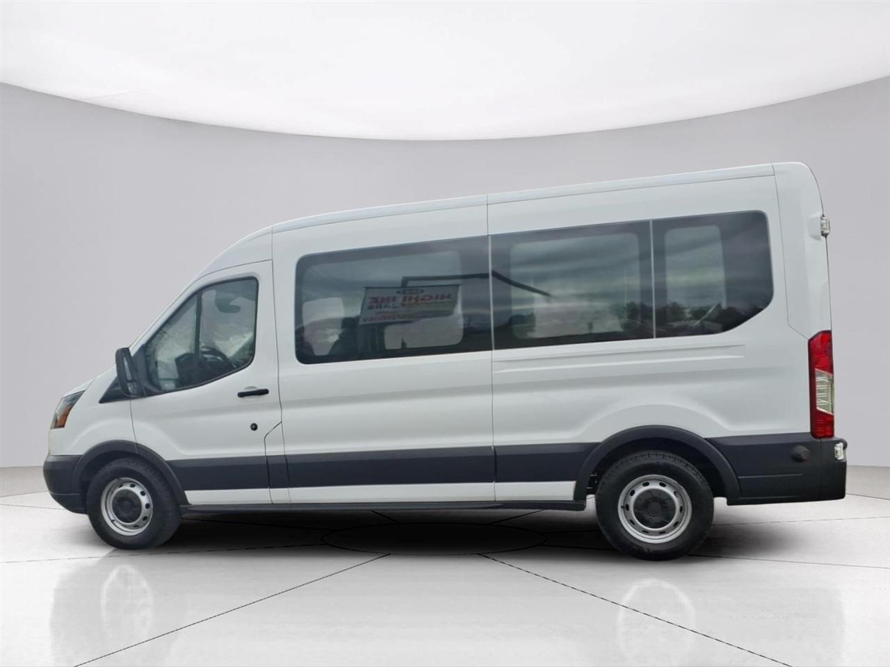 Ford Transit Passenger Wagon T-350 148" Med Roof XLT Sliding RH Dr 2018