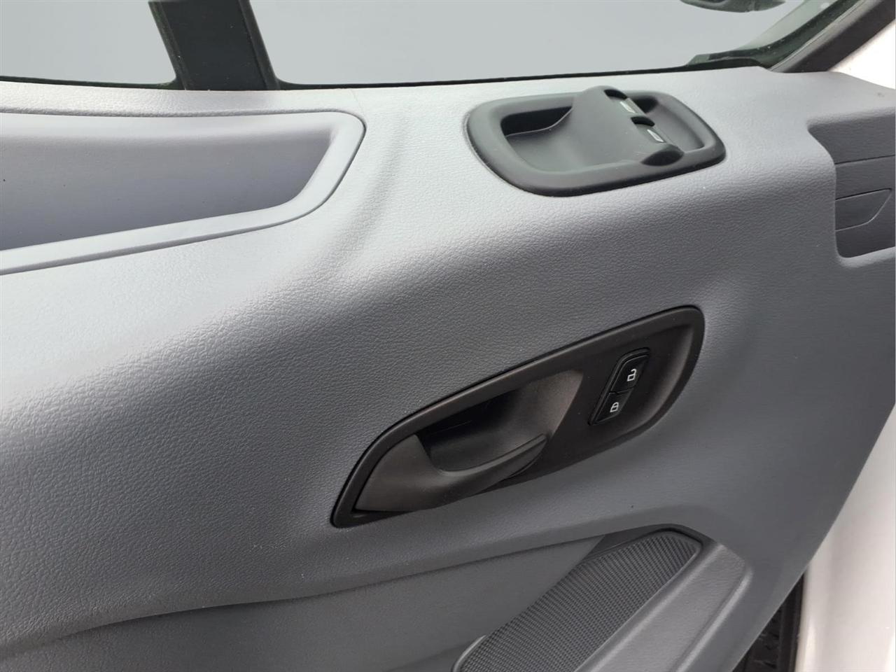 Ford Transit Passenger Wagon T-350 148" Med Roof XLT Sliding RH Dr 2018