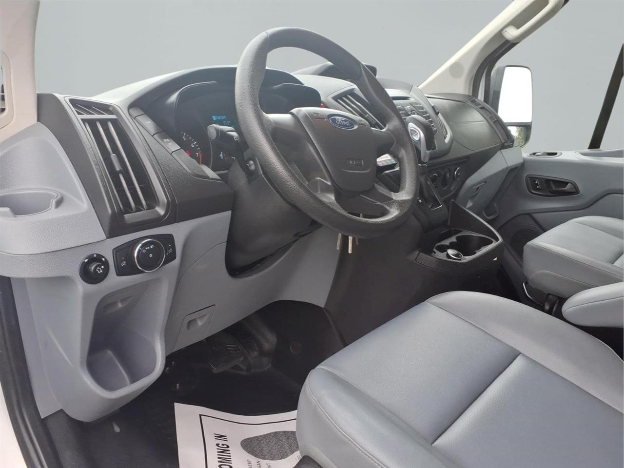 Ford Transit Passenger Wagon T-350 148" Med Roof XLT Sliding RH Dr 2018