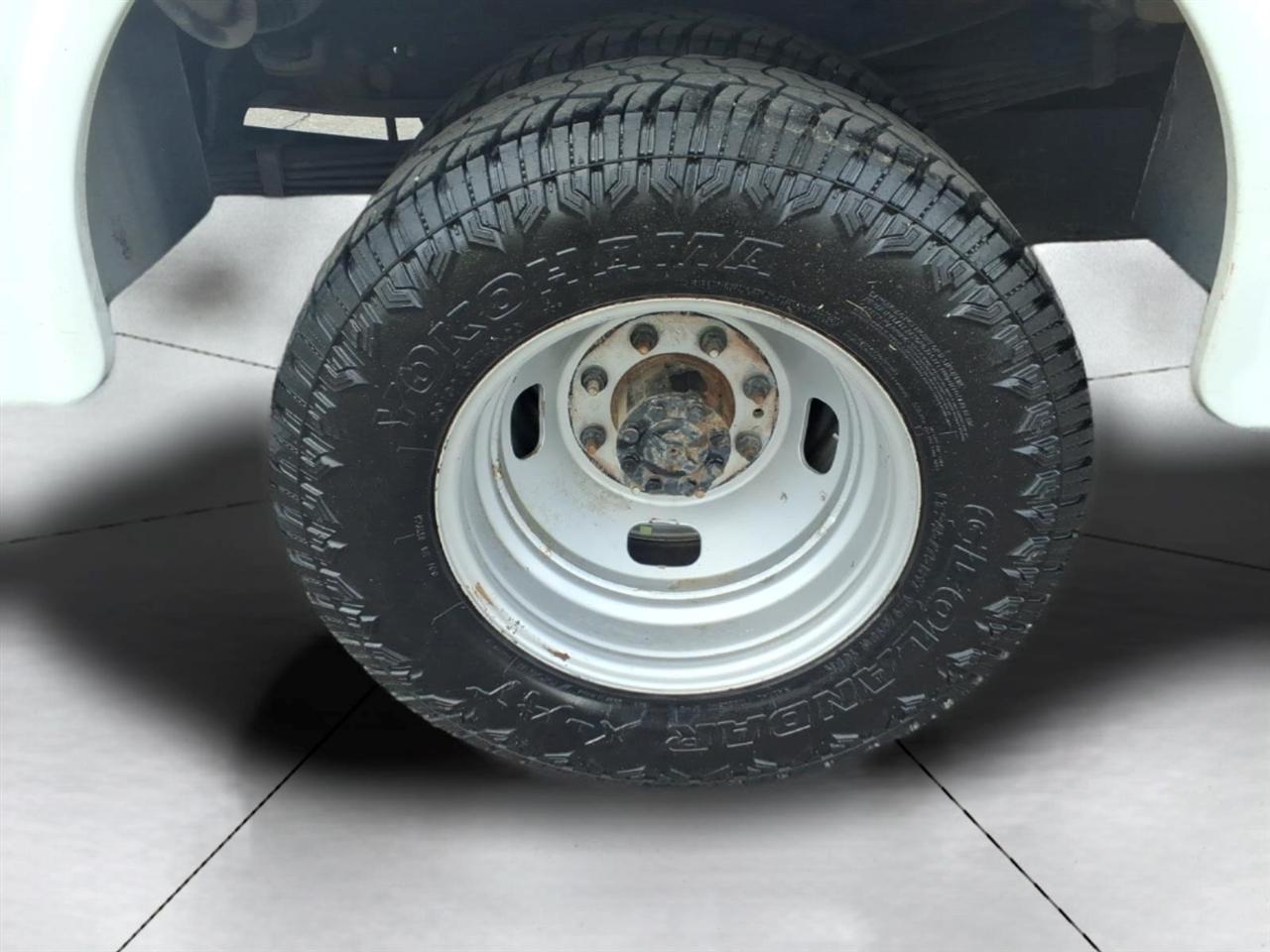 Ford Super Duty F-350 DRW Lariat 4WD Crew Cab 179" WB 60" CA 2020