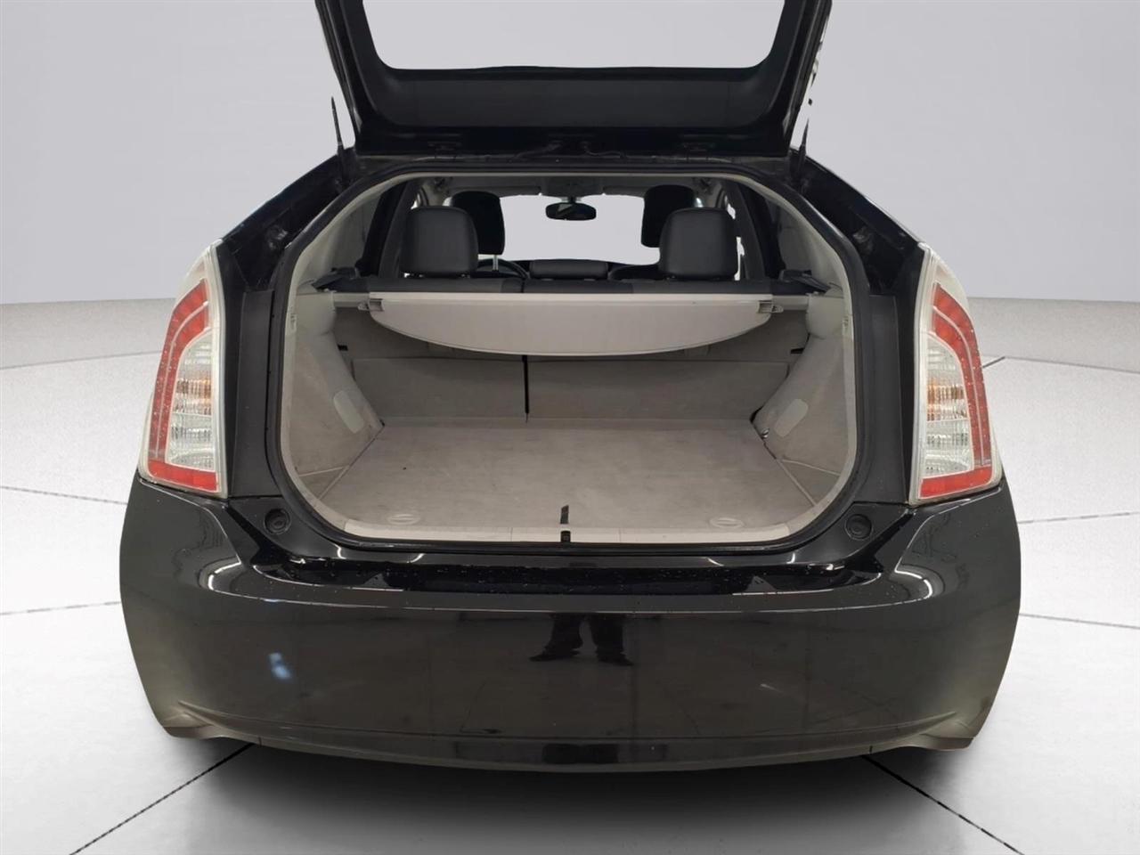 Toyota Prius 5dr HB Four (Natl) 2015