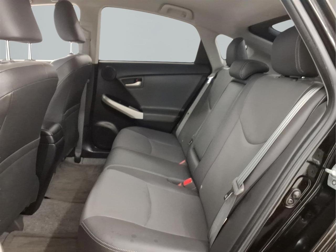 Toyota Prius 5dr HB Four (Natl) 2015