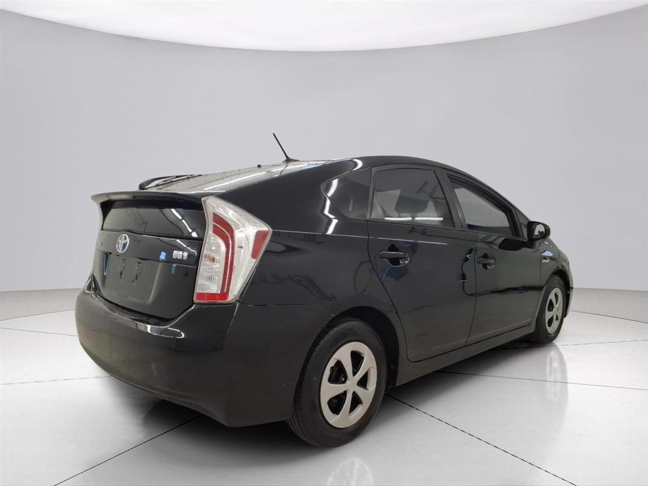 Toyota Prius 5dr HB Four (Natl) 2015