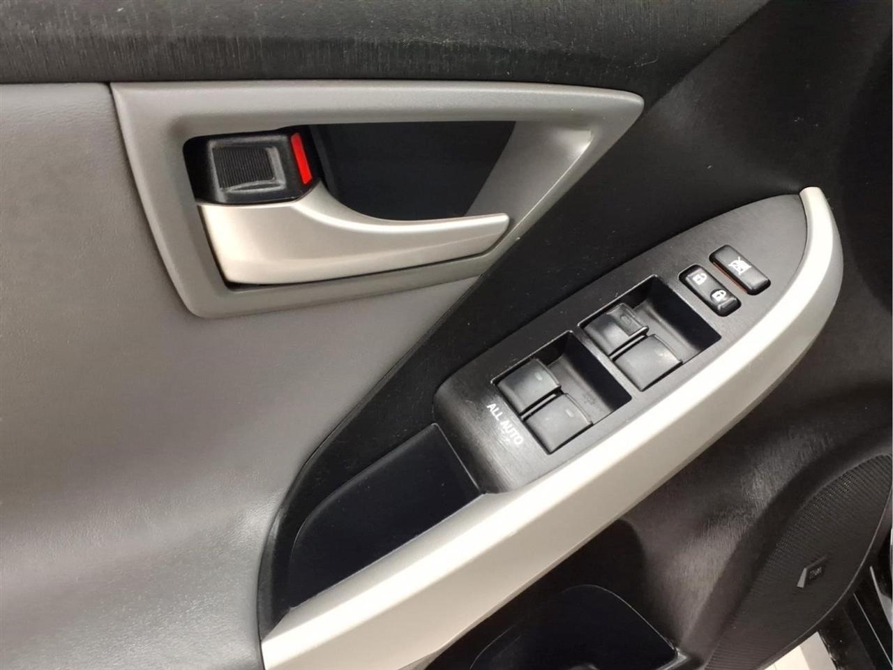Toyota Prius 5dr HB Four (Natl) 2015