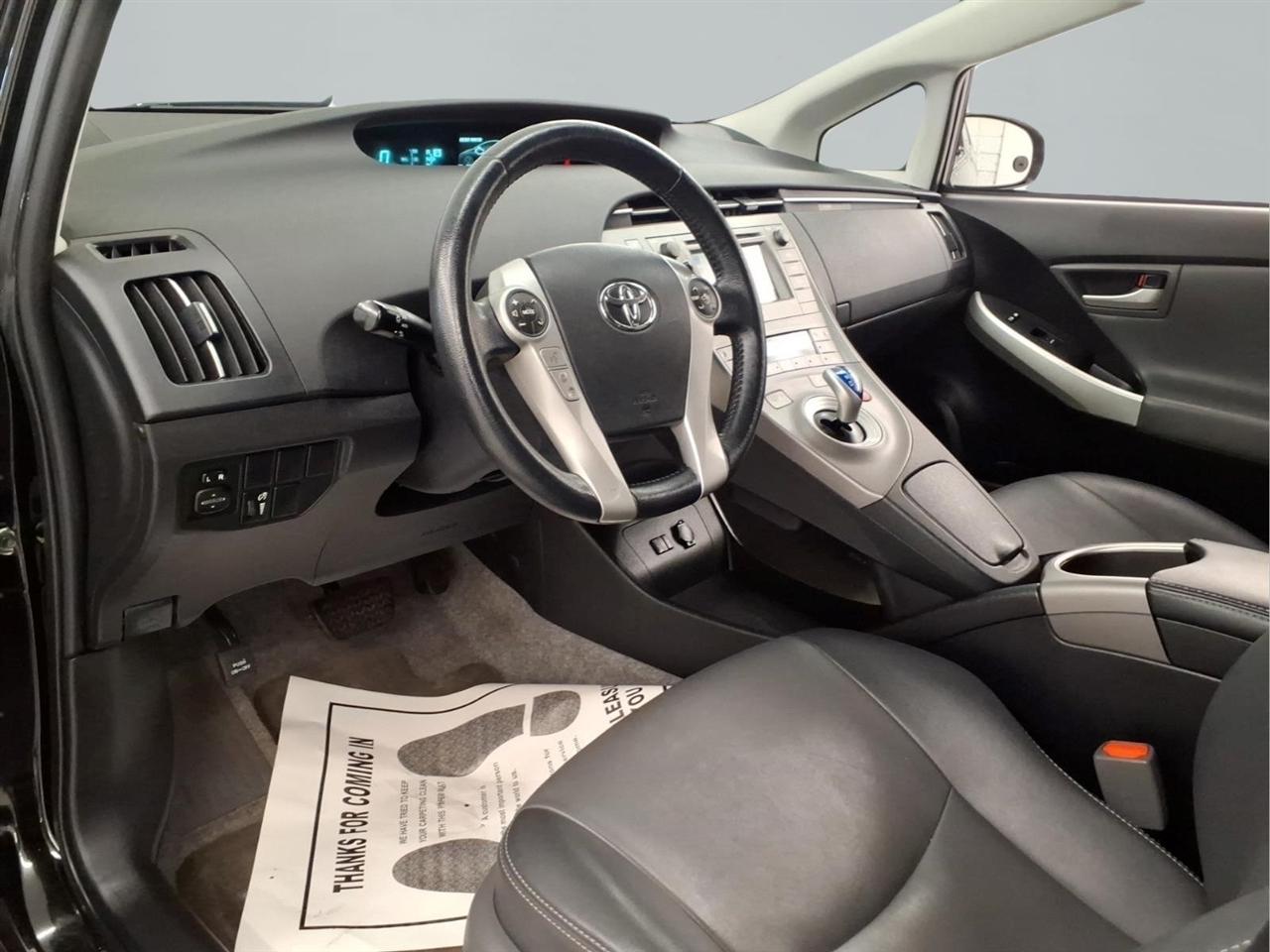 Toyota Prius 5dr HB Four (Natl) 2015