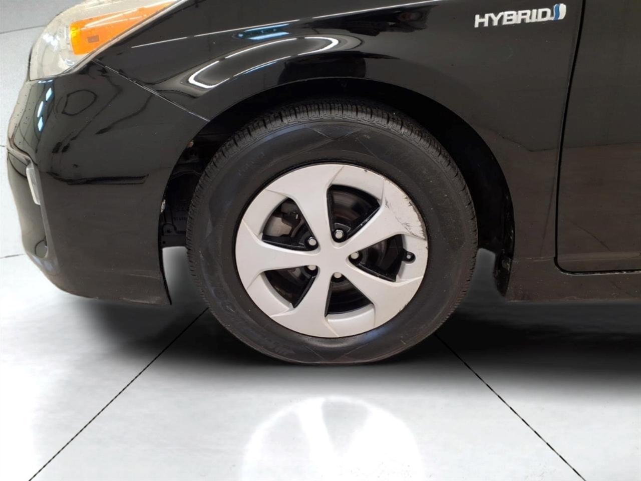 Toyota Prius 5dr HB Four (Natl) 2015