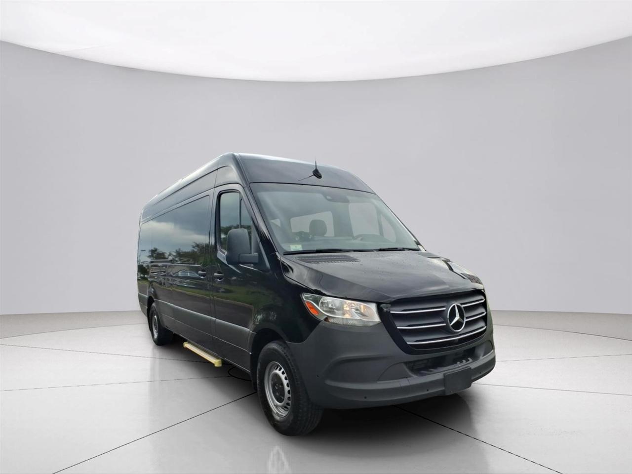 Mercedes-Benz Sprinter Passenger Van 2500 High Roof I4 Diesel HO 170" RWD 2023