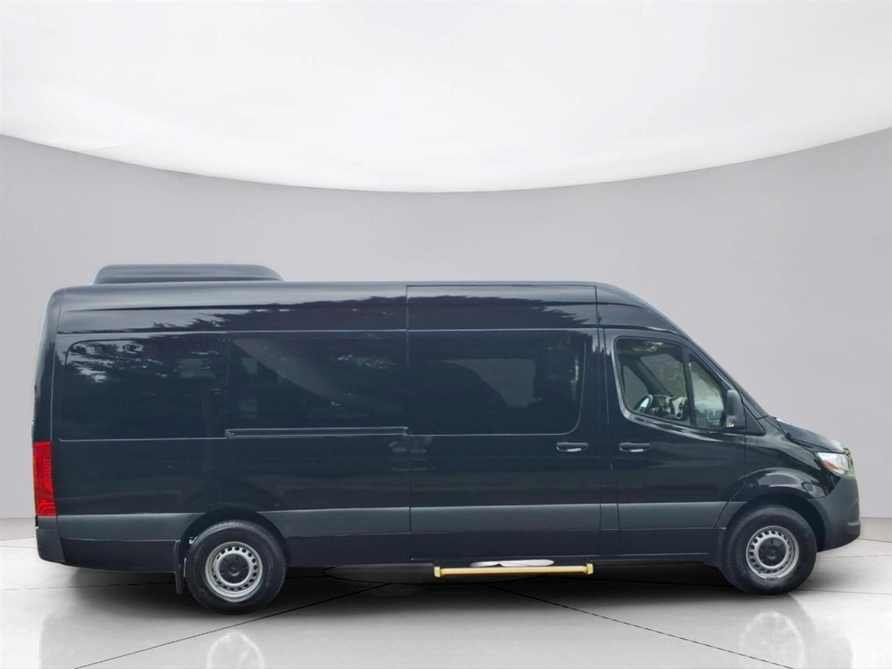 Mercedes-Benz Sprinter Passenger Van 2500 High Roof I4 Diesel HO 170" RWD 2023