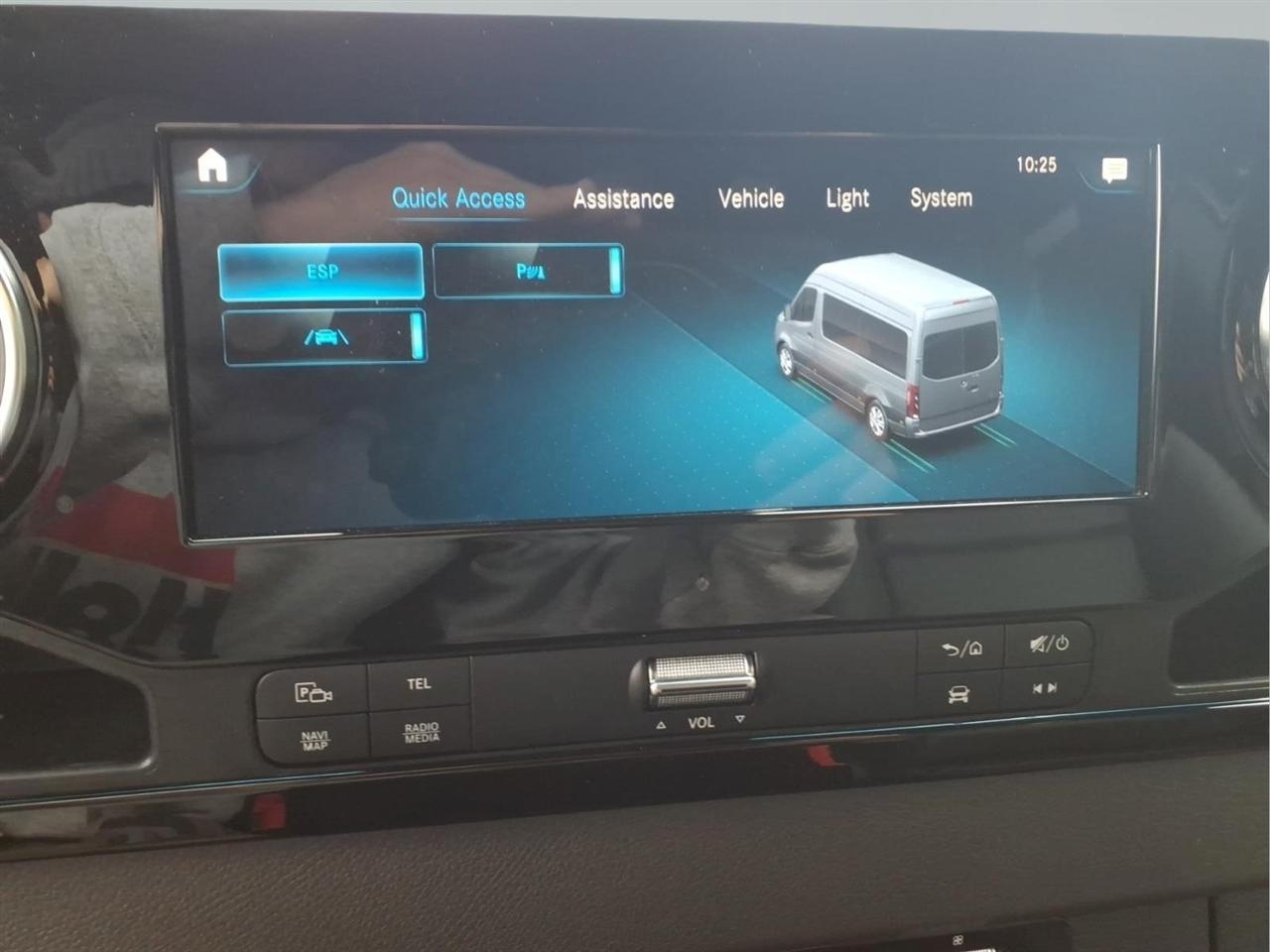 Mercedes-Benz Sprinter Passenger Van 2500 High Roof I4 Diesel HO 170" RWD 2023