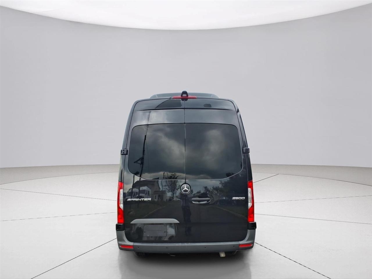 Mercedes-Benz Sprinter Passenger Van 2500 High Roof I4 Diesel HO 170" RWD 2023