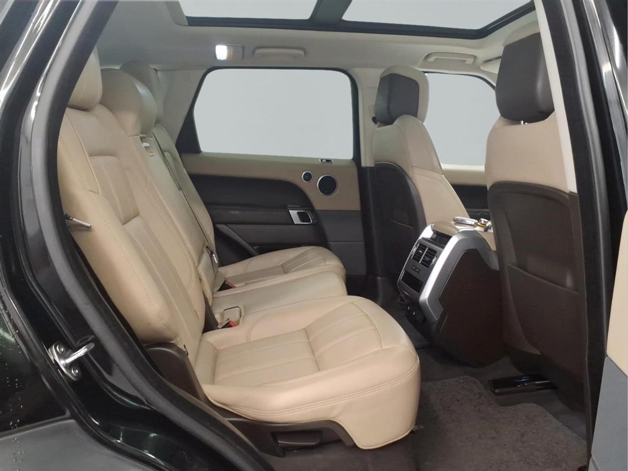 Land Rover Range Rover Sport Turbo i6 MHEV HSE 2020