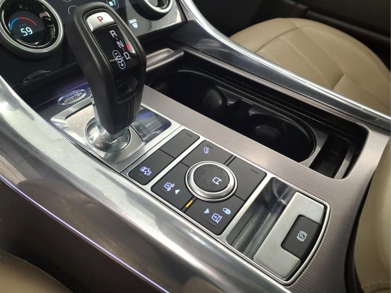 Land Rover Range Rover Sport Turbo i6 MHEV HSE 2020