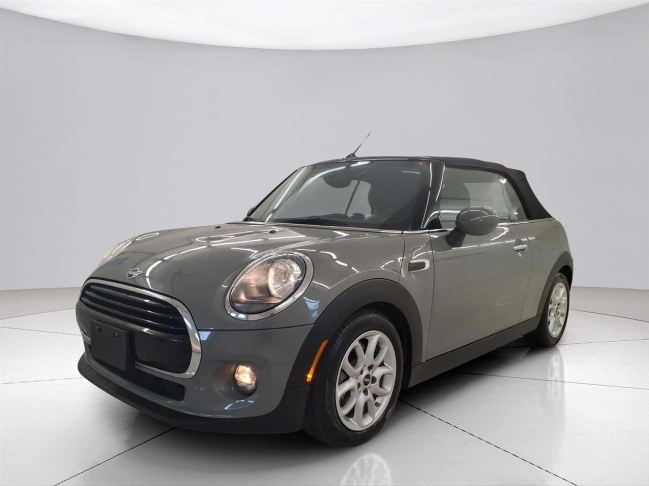 2019 MINI Convertible Cooper Classic's photo
