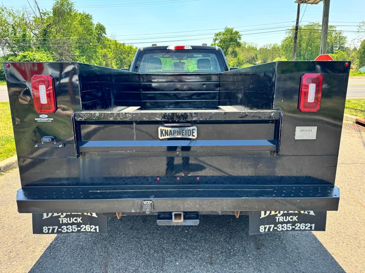 Ford Super Duty F-350 DRW XLT 4WD Reg Cab 145" WB 60" CA 2021
