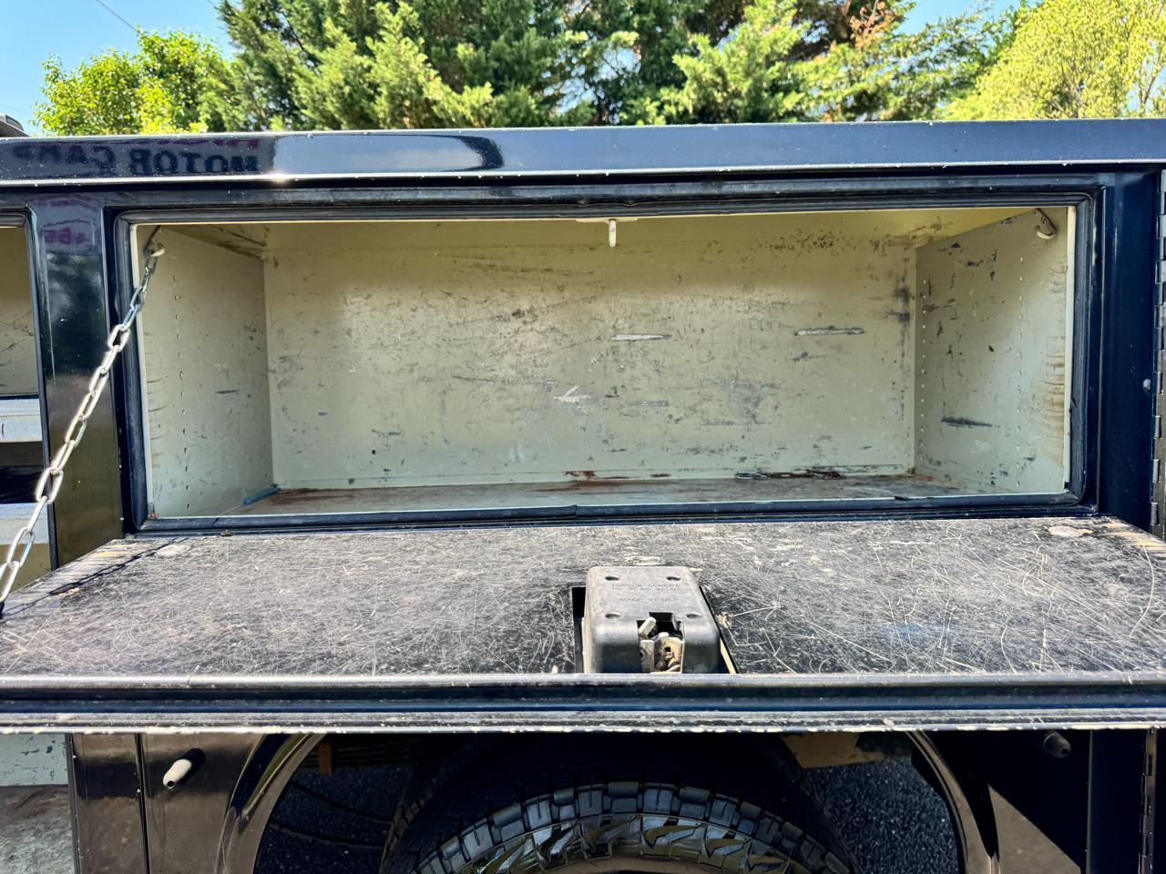 Ford Super Duty F-350 DRW XLT 4WD Reg Cab 145" WB 60" CA 2021