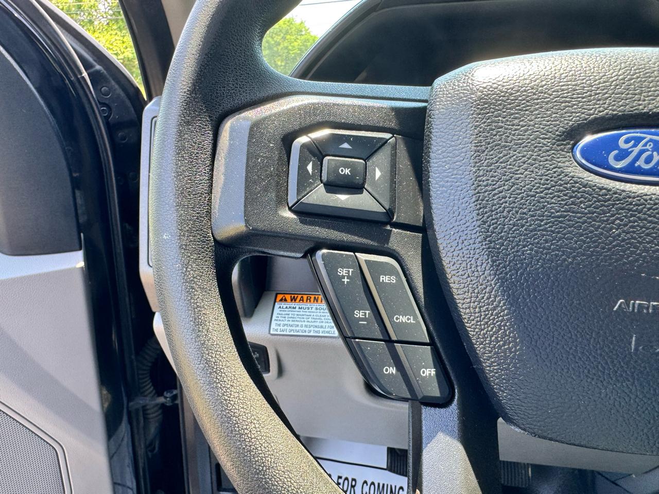 Ford Super Duty F-350 DRW XLT 4WD Reg Cab 145" WB 60" CA 2021