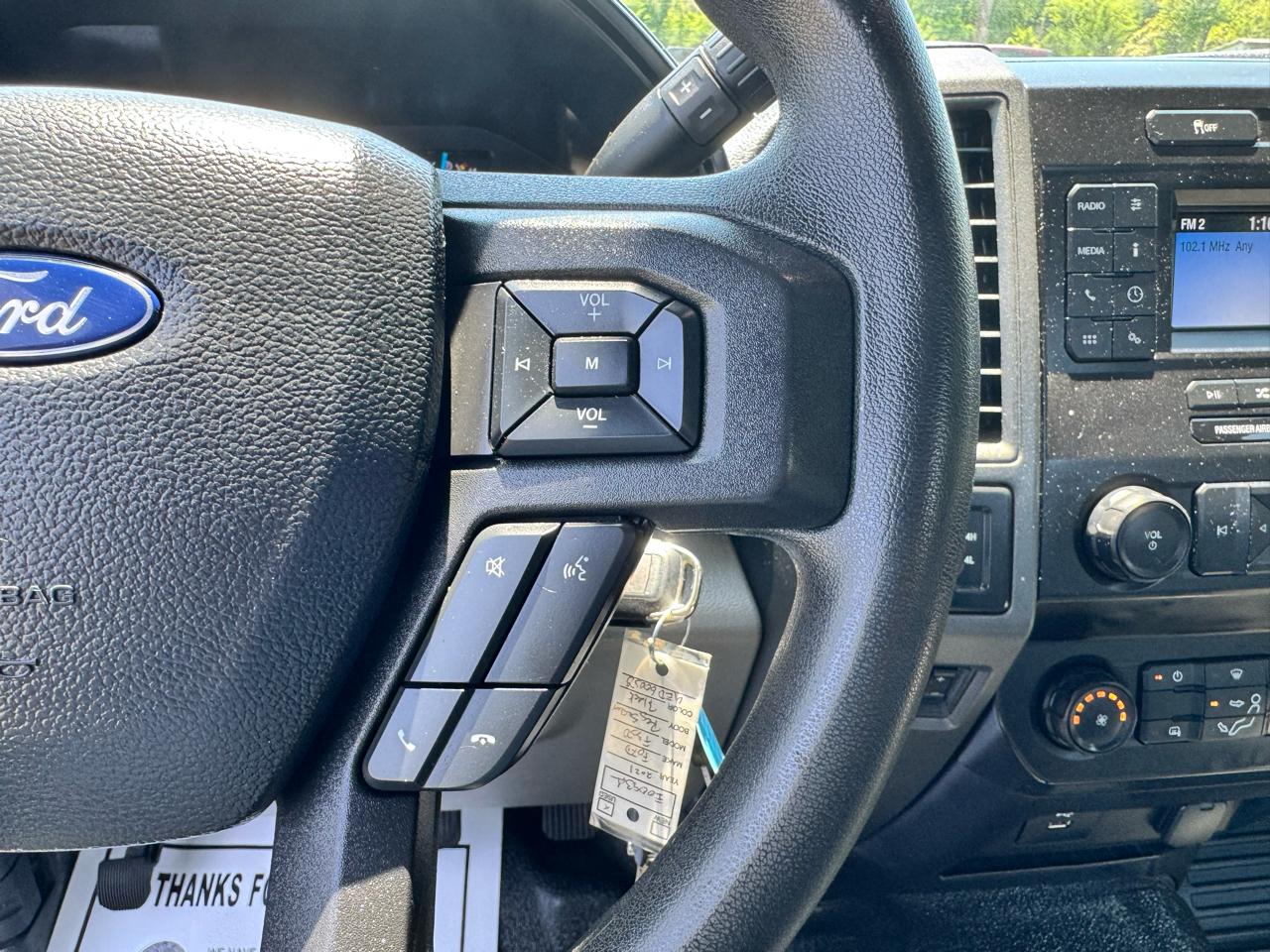 Ford Super Duty F-350 DRW XLT 4WD Reg Cab 145" WB 60" CA 2021