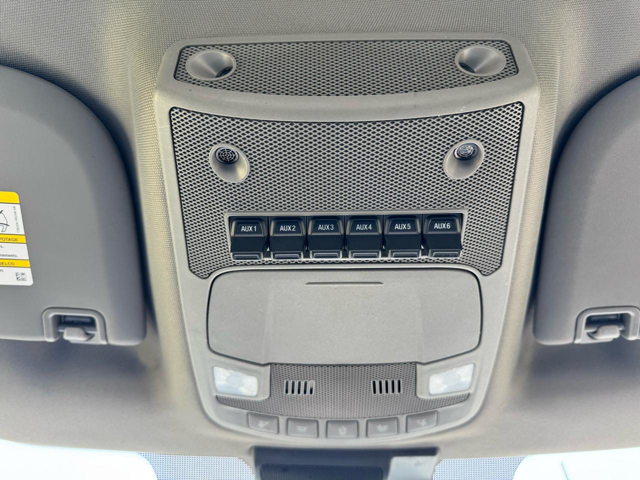 Ford Super Duty F-350 DRW XLT 4WD Reg Cab 145" WB 60" CA 2021