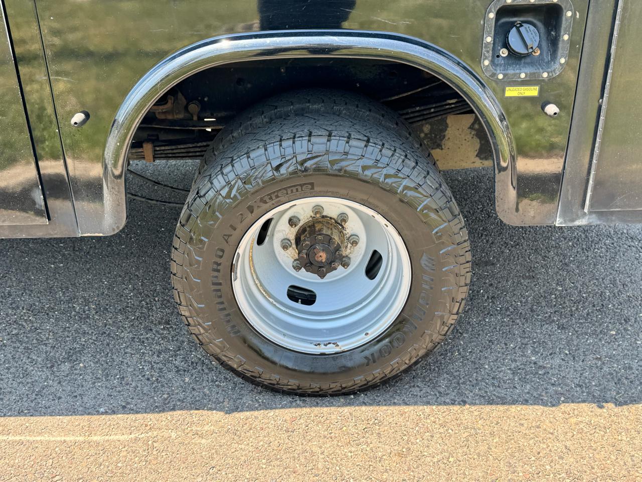 Ford Super Duty F-350 DRW XLT 4WD Reg Cab 145" WB 60" CA 2021