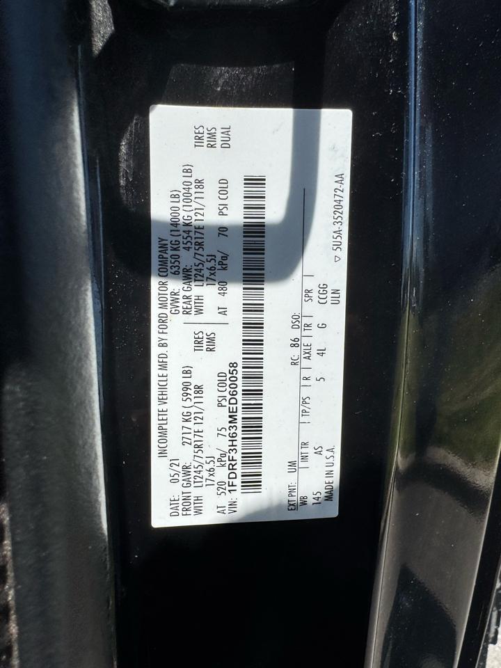 Ford Super Duty F-350 DRW XLT 4WD Reg Cab 145" WB 60" CA 2021