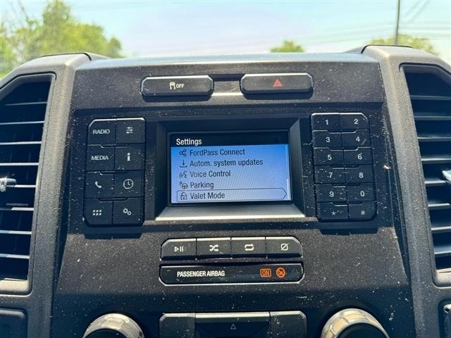Ford Super Duty F-350 DRW XLT 4WD Reg Cab 145" WB 60" CA 2021