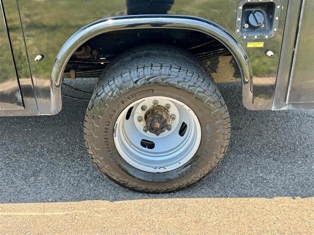 Ford Super Duty F-350 DRW XLT 4WD Reg Cab 145" WB 60" CA 2021