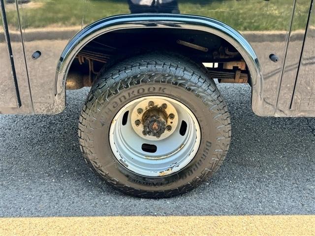 Ford Super Duty F-350 DRW XLT 4WD Reg Cab 145" WB 60" CA 2021