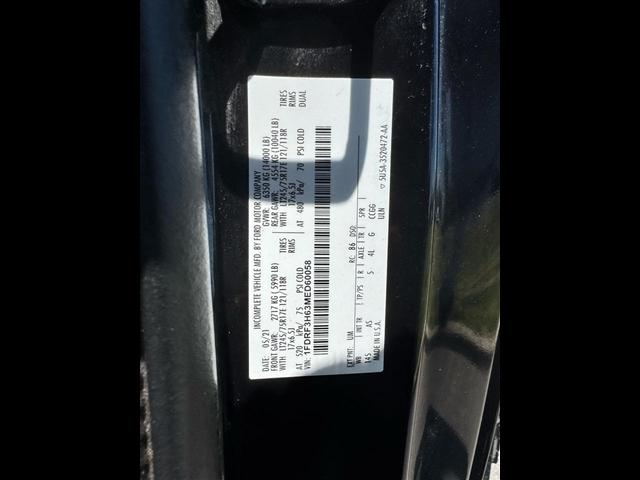 Ford Super Duty F-350 DRW XLT 4WD Reg Cab 145" WB 60" CA 2021