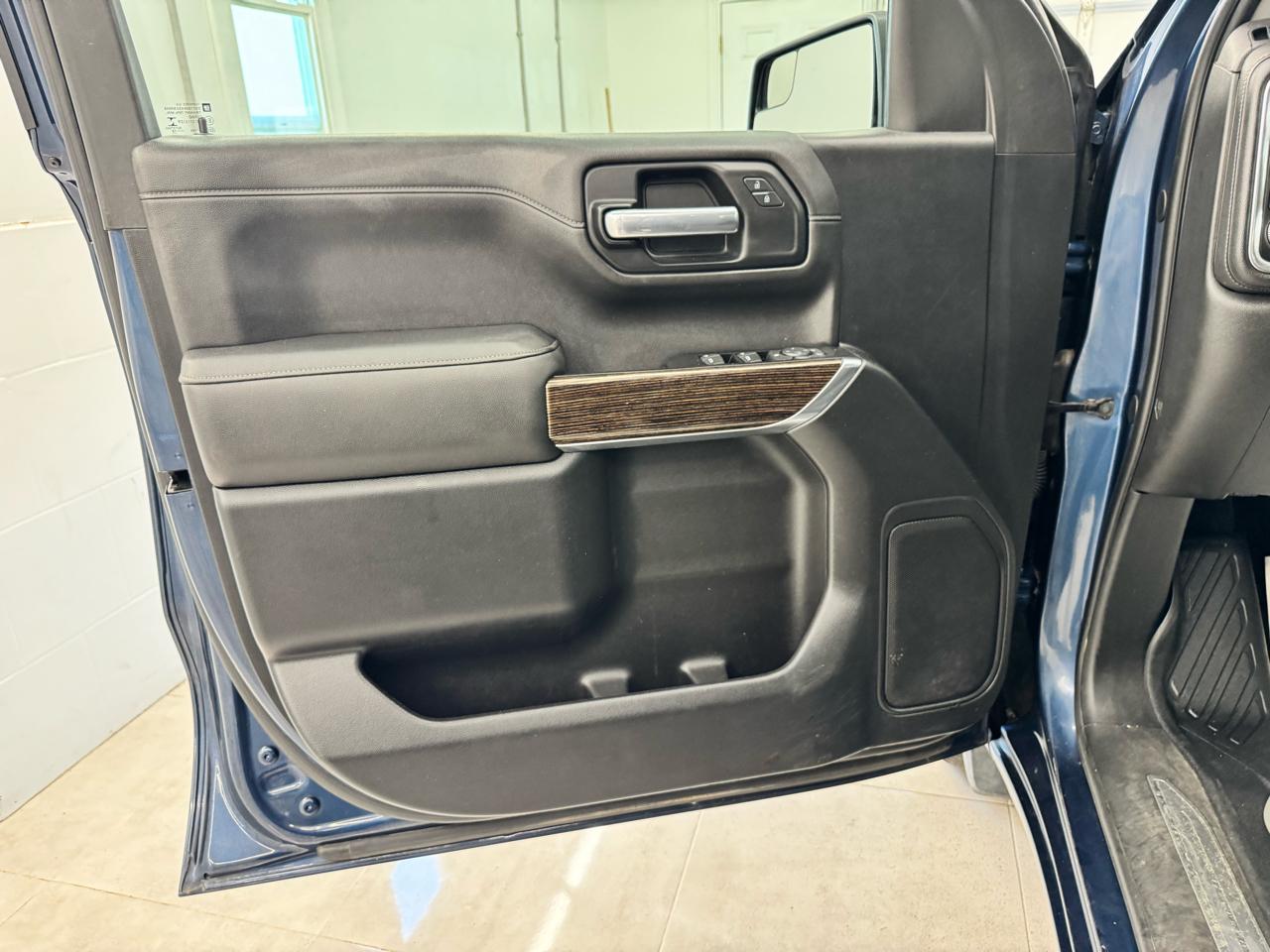 GMC Sierra 1500 4WD Crew Cab 147" SLE 2019