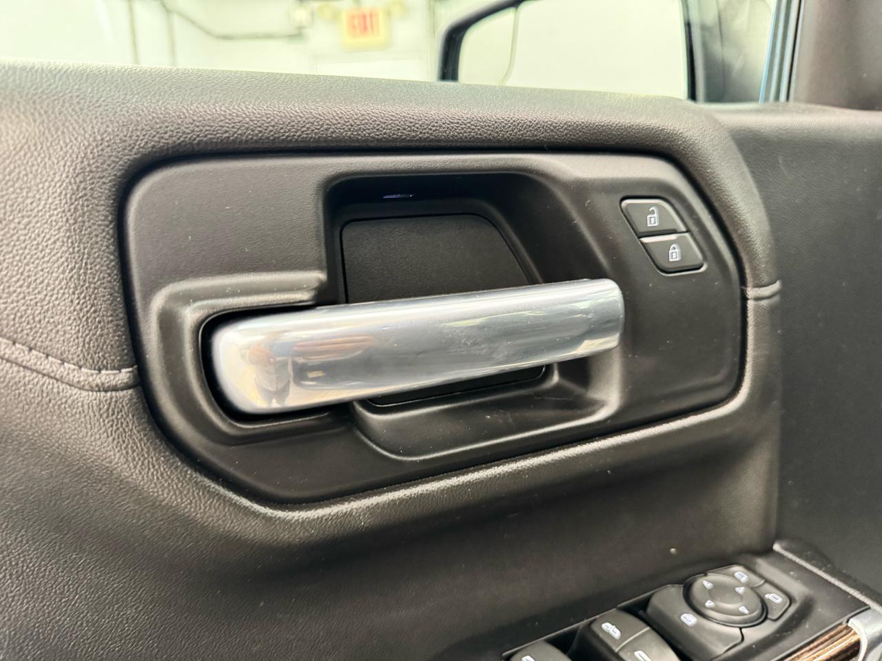 GMC Sierra 1500 4WD Crew Cab 147" SLE 2019