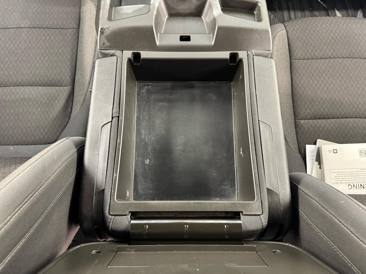 GMC Sierra 1500 4WD Crew Cab 147" SLE 2019