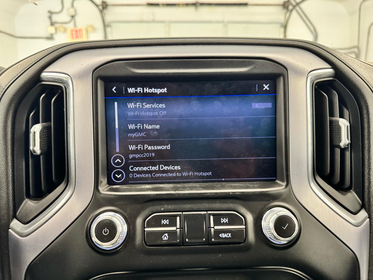 GMC Sierra 1500 4WD Crew Cab 147" SLE 2019