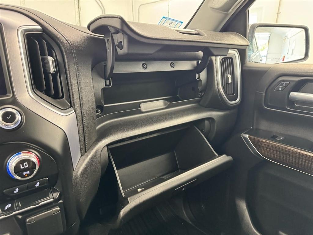 GMC Sierra 1500 4WD Crew Cab 147" SLE 2019