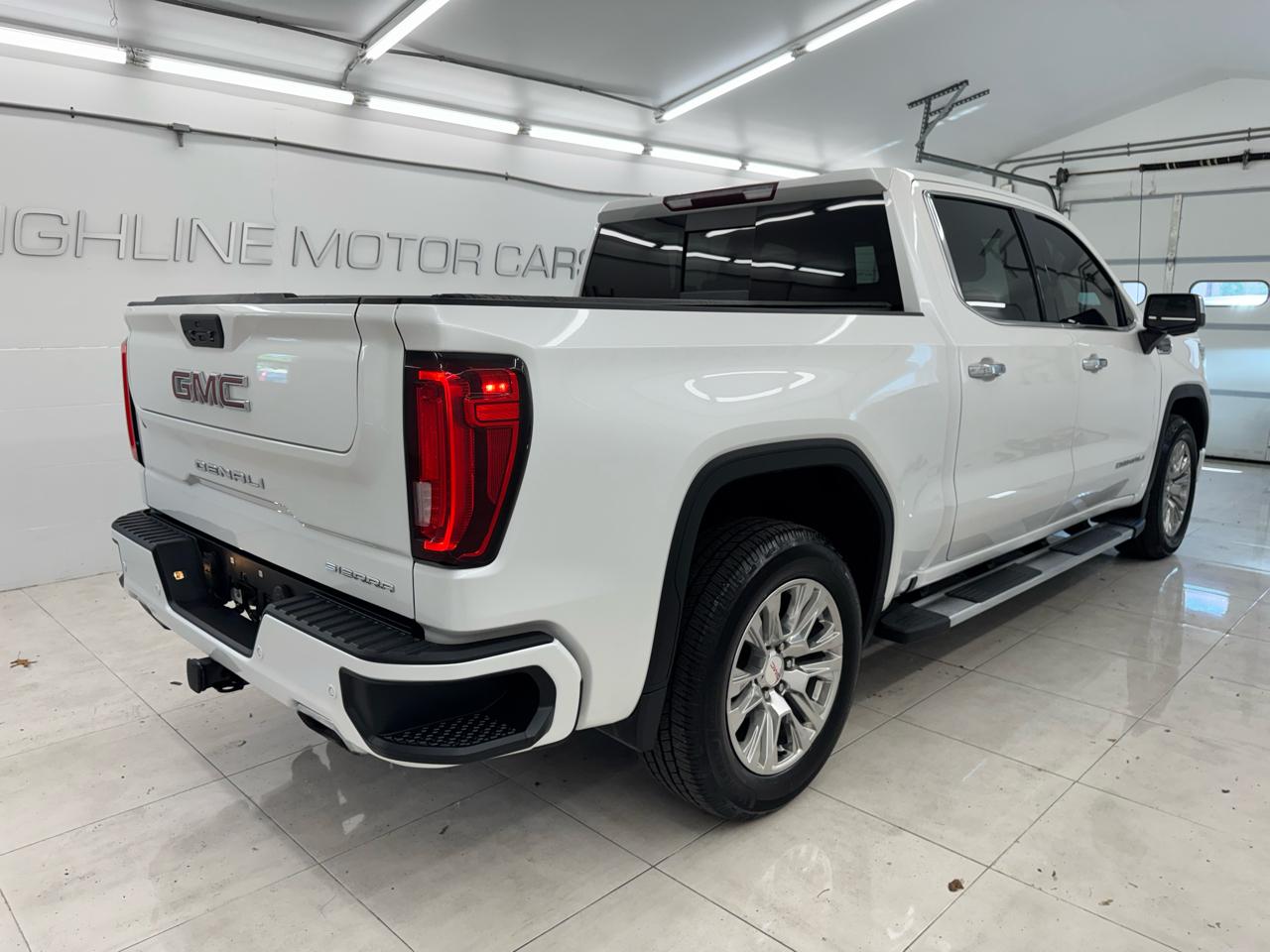 GMC Sierra 1500 4WD Crew Cab 147" Denali 2019