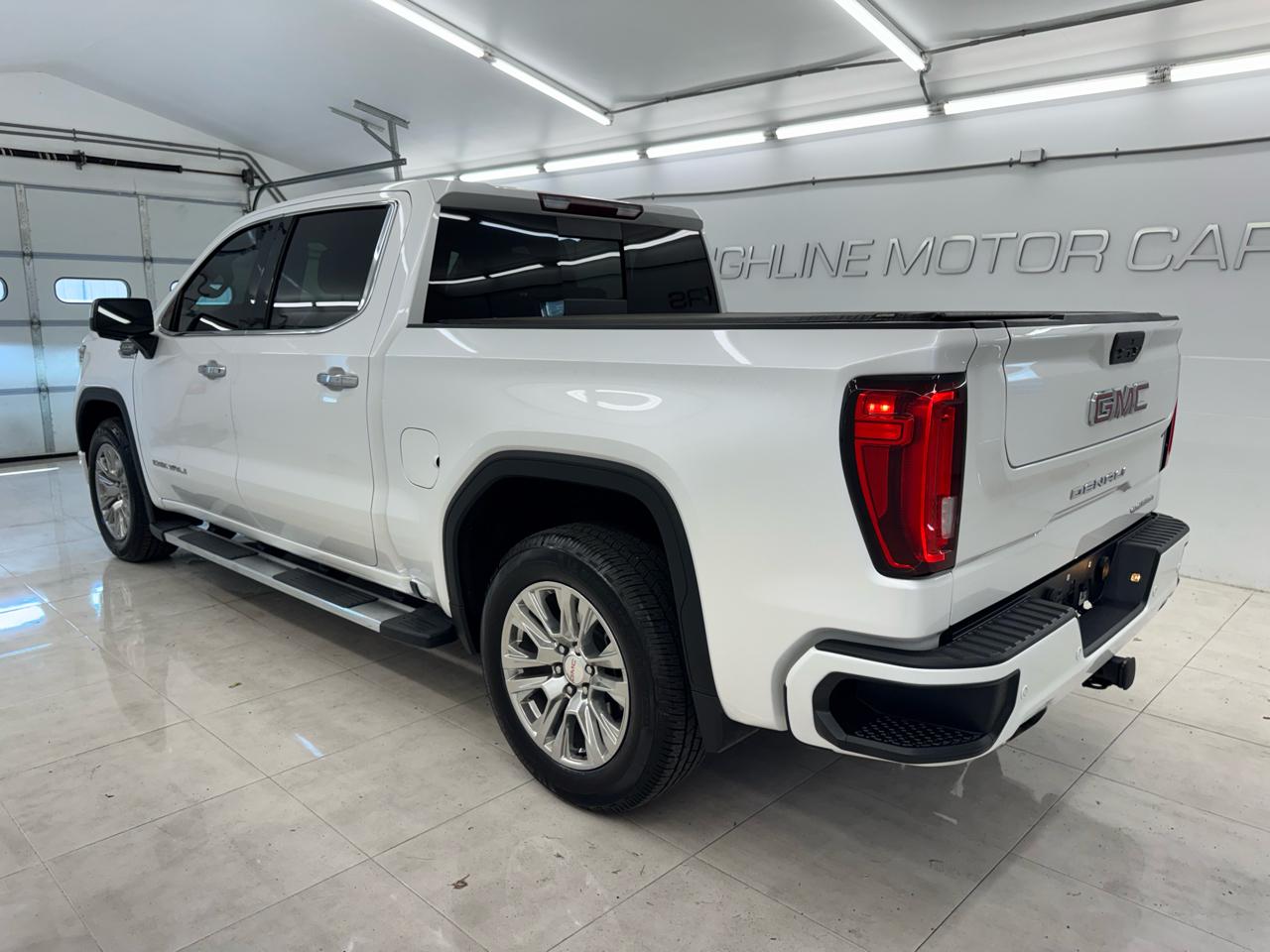 GMC Sierra 1500 4WD Crew Cab 147" Denali 2019