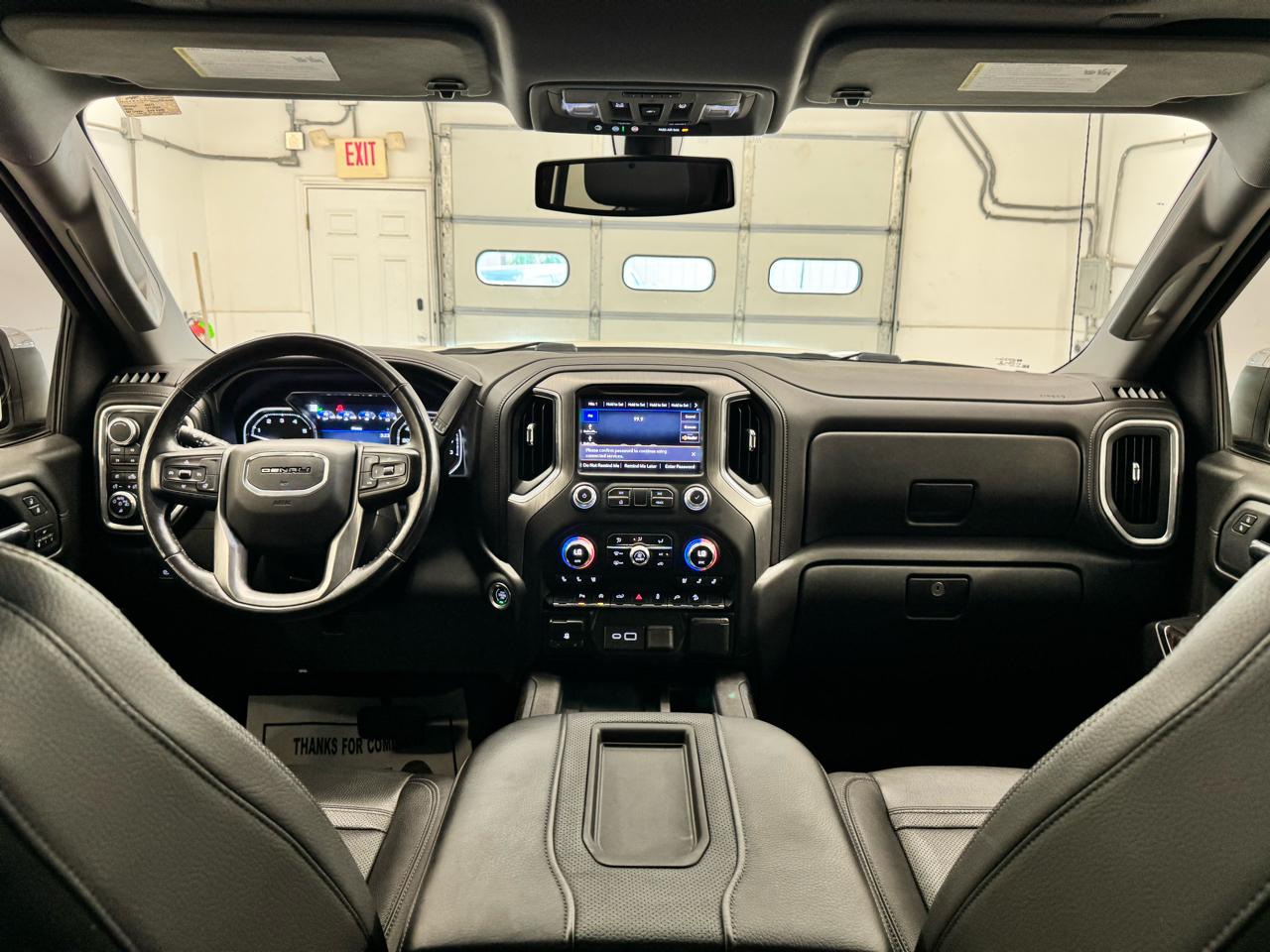 GMC Sierra 1500 4WD Crew Cab 147" Denali 2019